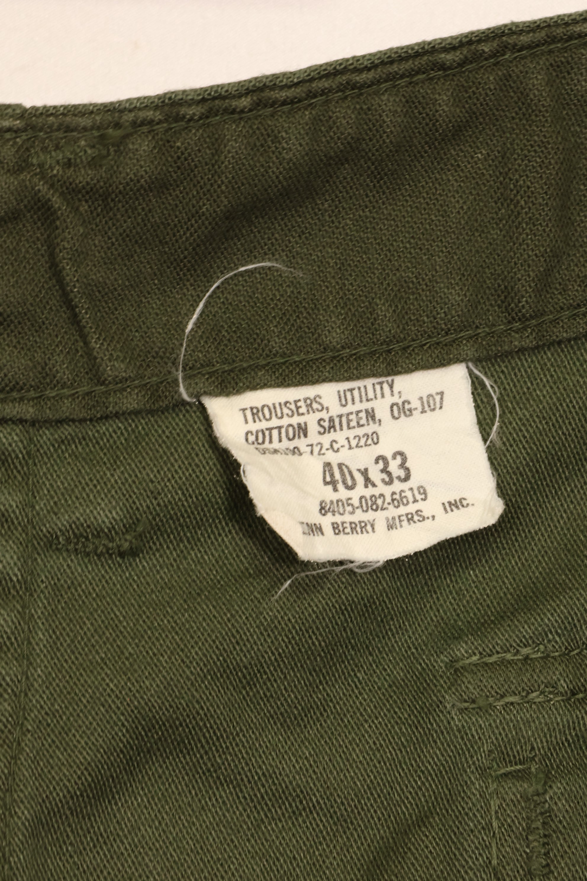 1972年会計　TYPE 3　40 x 33 アメリカ軍　OG-107 ユーティリティパンツ　ベイカーパンツ　中古品  B