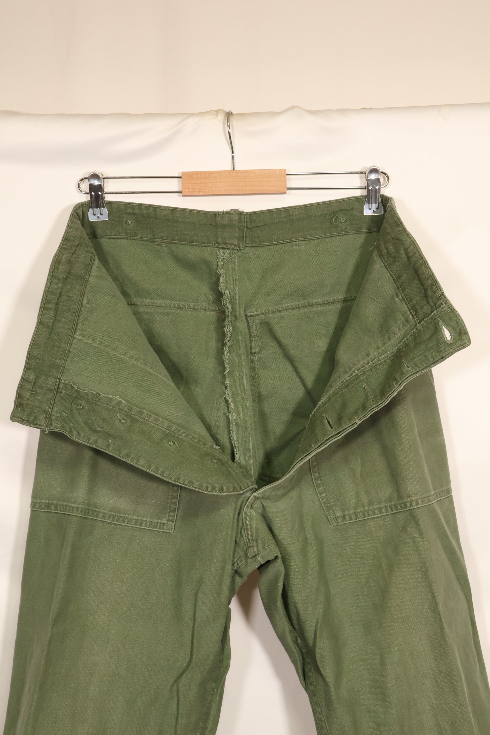 1950年代　TYPE 1　推定 MEDIUM　 アメリカ軍　OG-107 ユーティリティパンツ　ベイカーパンツ　中古品  C