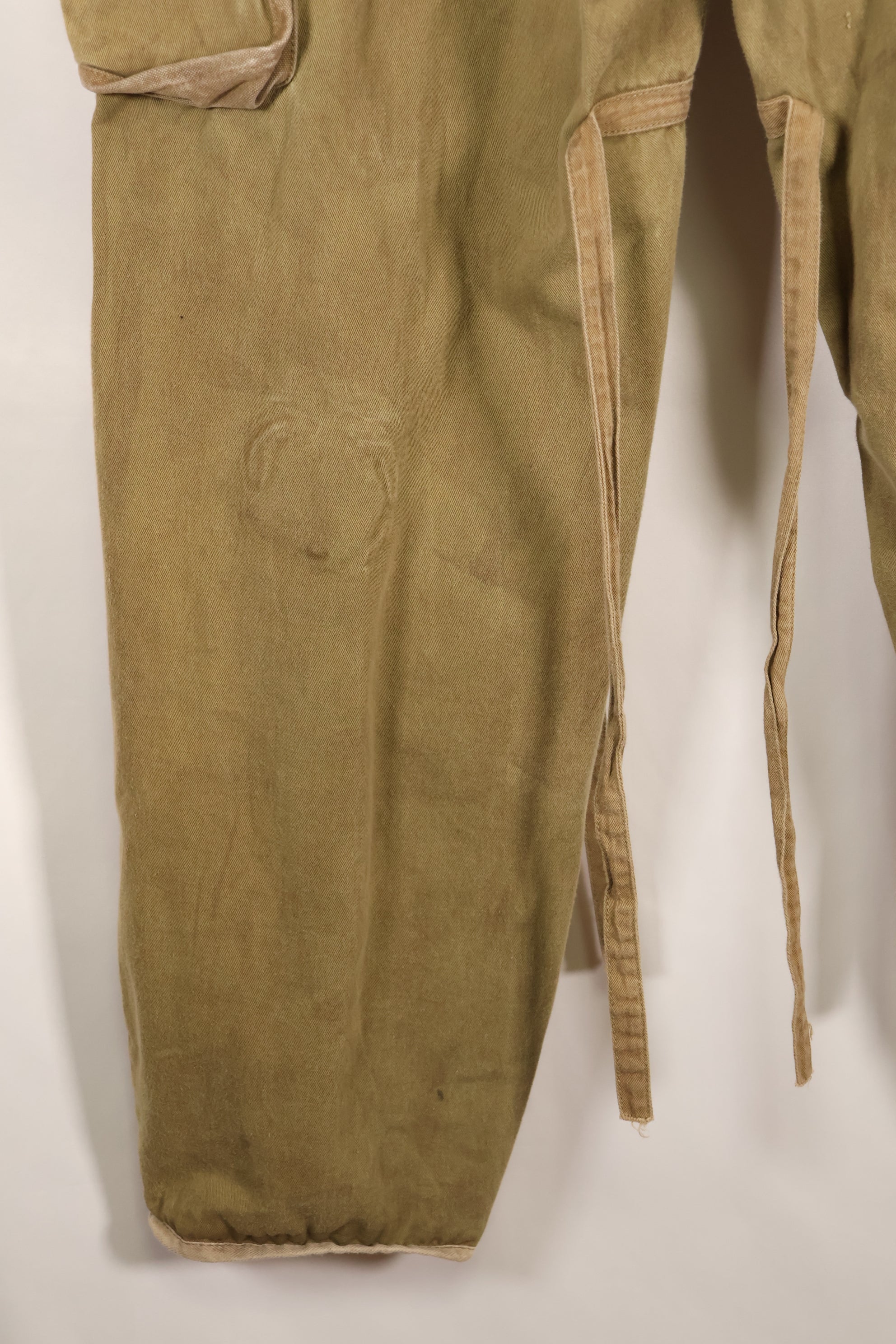 映画衣装　大きめ　映画衣装 プライベートライアン　アメリカ軍　M42 ジャンプパンツ　中古品  C