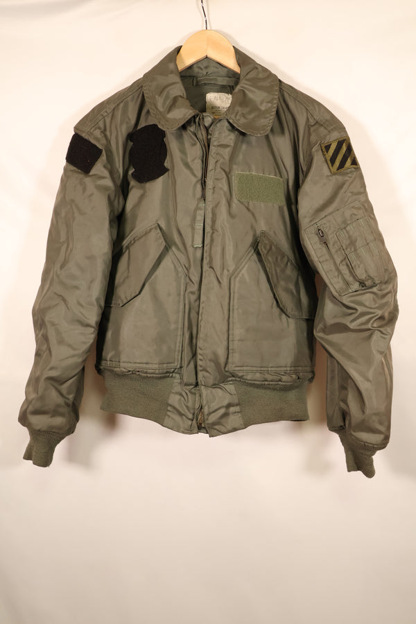 1990年契約　MEDIUM　CWU-45P　高高度フライトジャケット　陸軍パッチ付き　中古品
