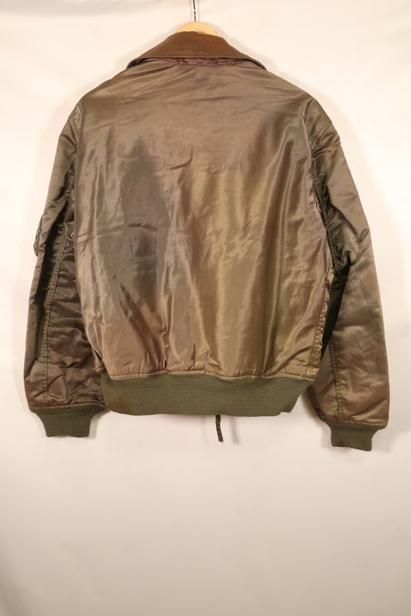 1986年契約　MEDIUM　アメリカ海軍　CWU-45P　インターメディエイトゾーン　フライトジャケット　中古品