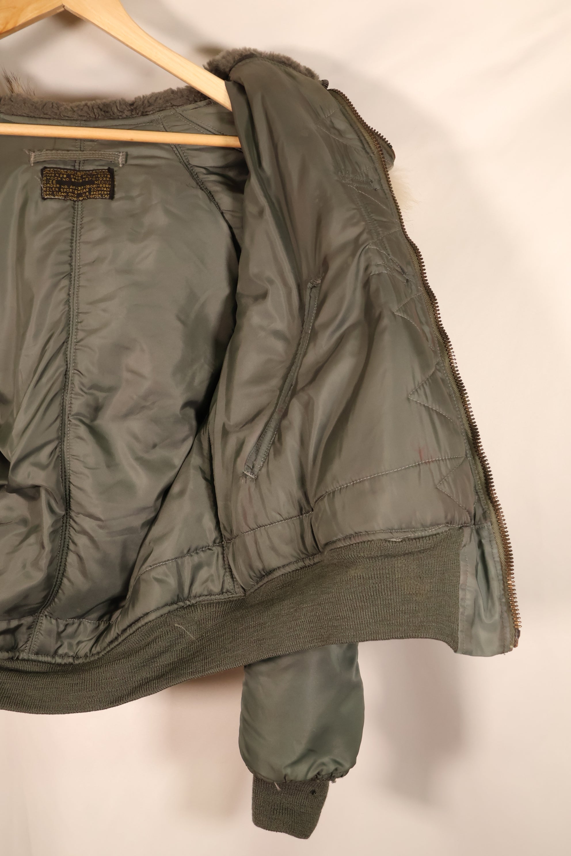1950年代中頃　MEDIUM　アメリカ空軍　USAF　N2-B　フライトジャケット　中古品