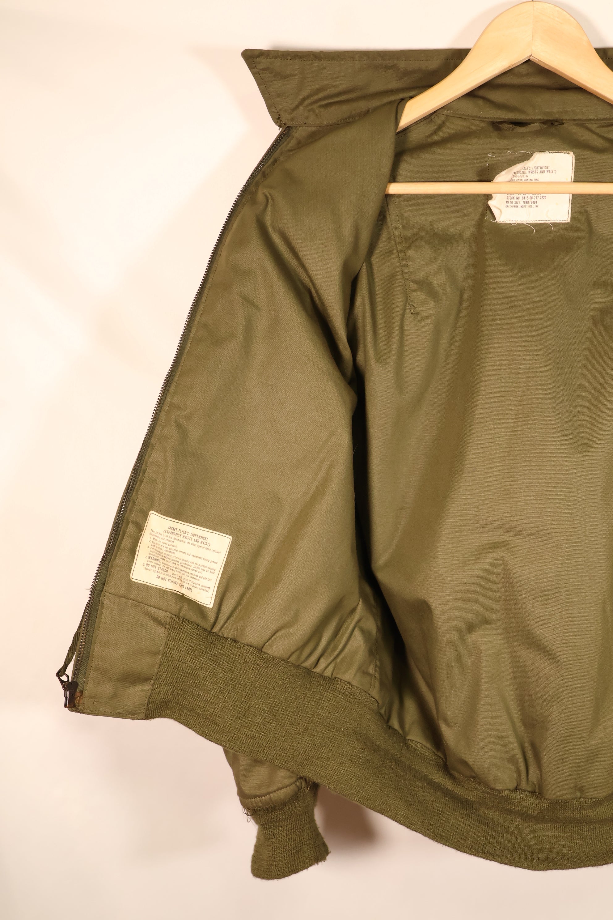 1974年契約　M-R　アメリカ陸軍　パイロット　ライトウェイトジャケット　フライトジャケット　中古品