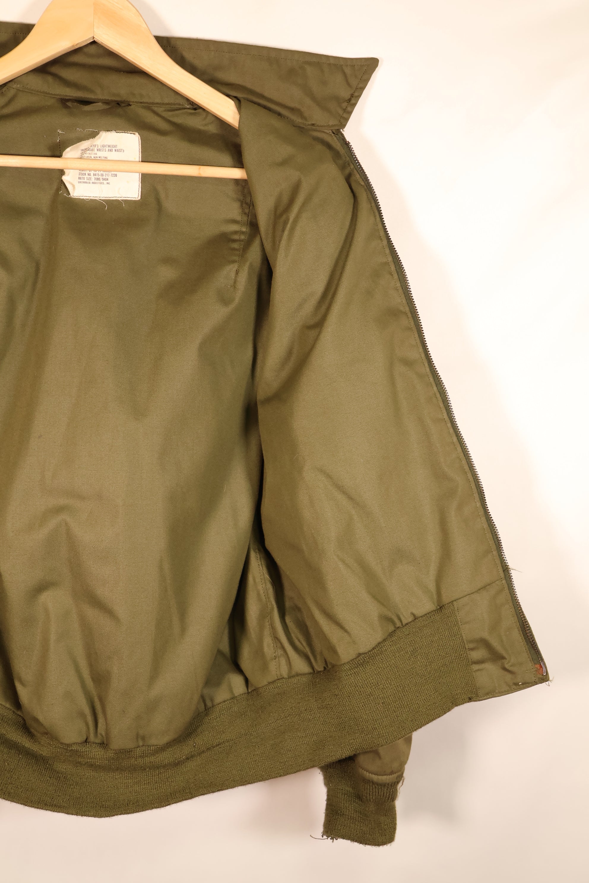 1974年契約　M-R　アメリカ陸軍　パイロット　ライトウェイトジャケット　フライトジャケット　中古品