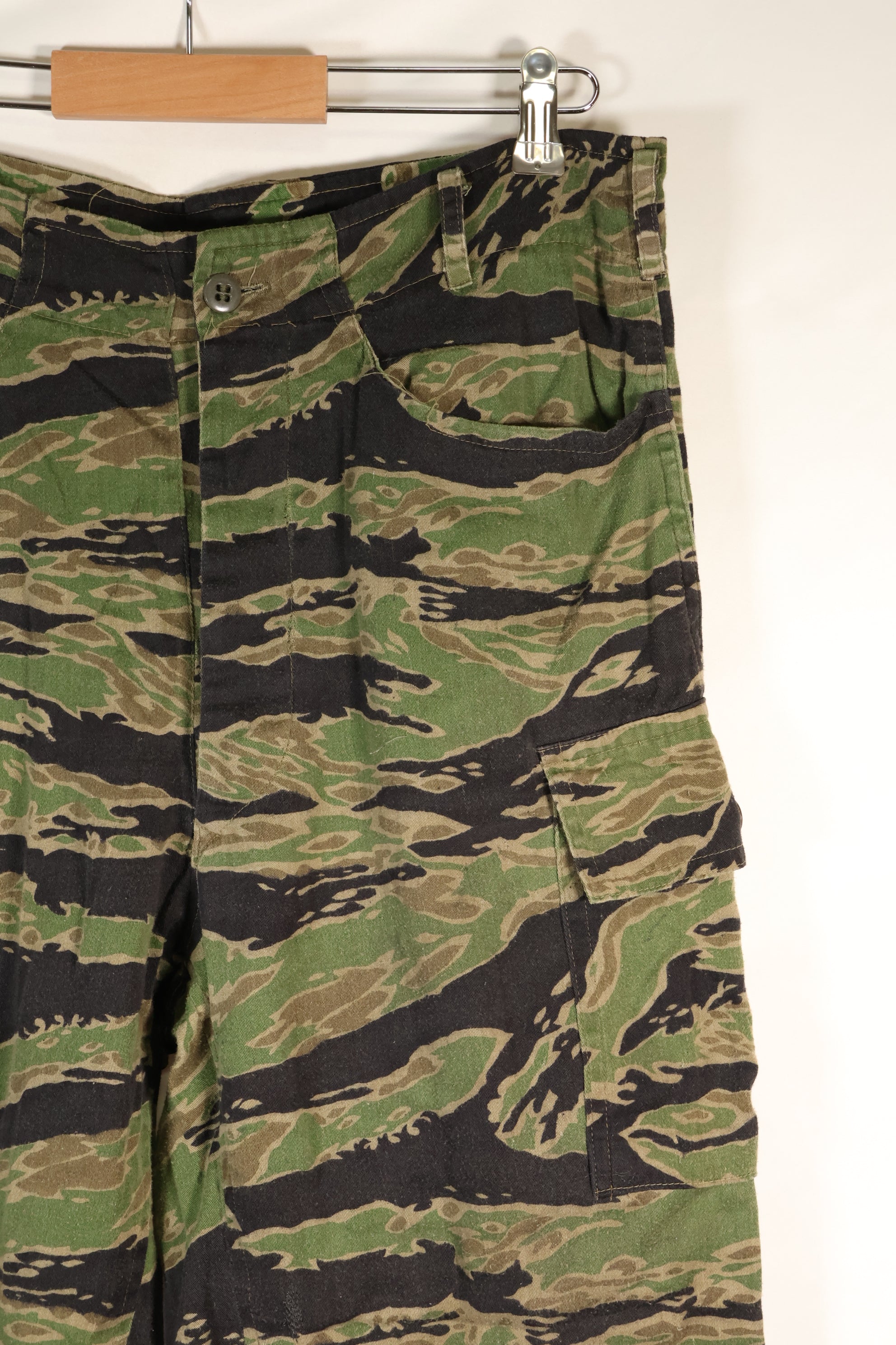 1960年代後半〜70年代　テイラー製　レイトウォー　タイガーストライプ　大きめ　パンツ　中古