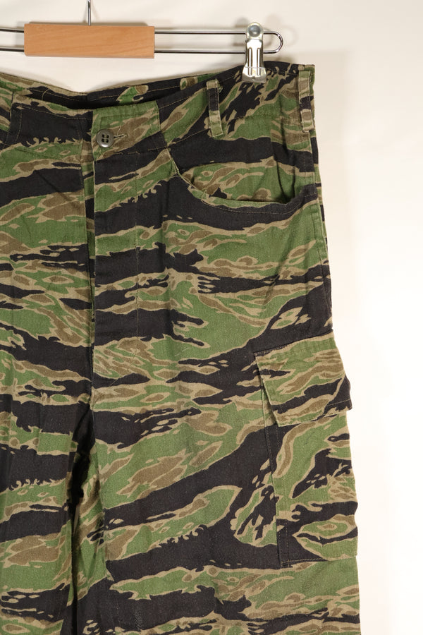 1960年代後半〜70年代　テイラー製　レイトウォー　タイガーストライプ　大きめ　パンツ　中古