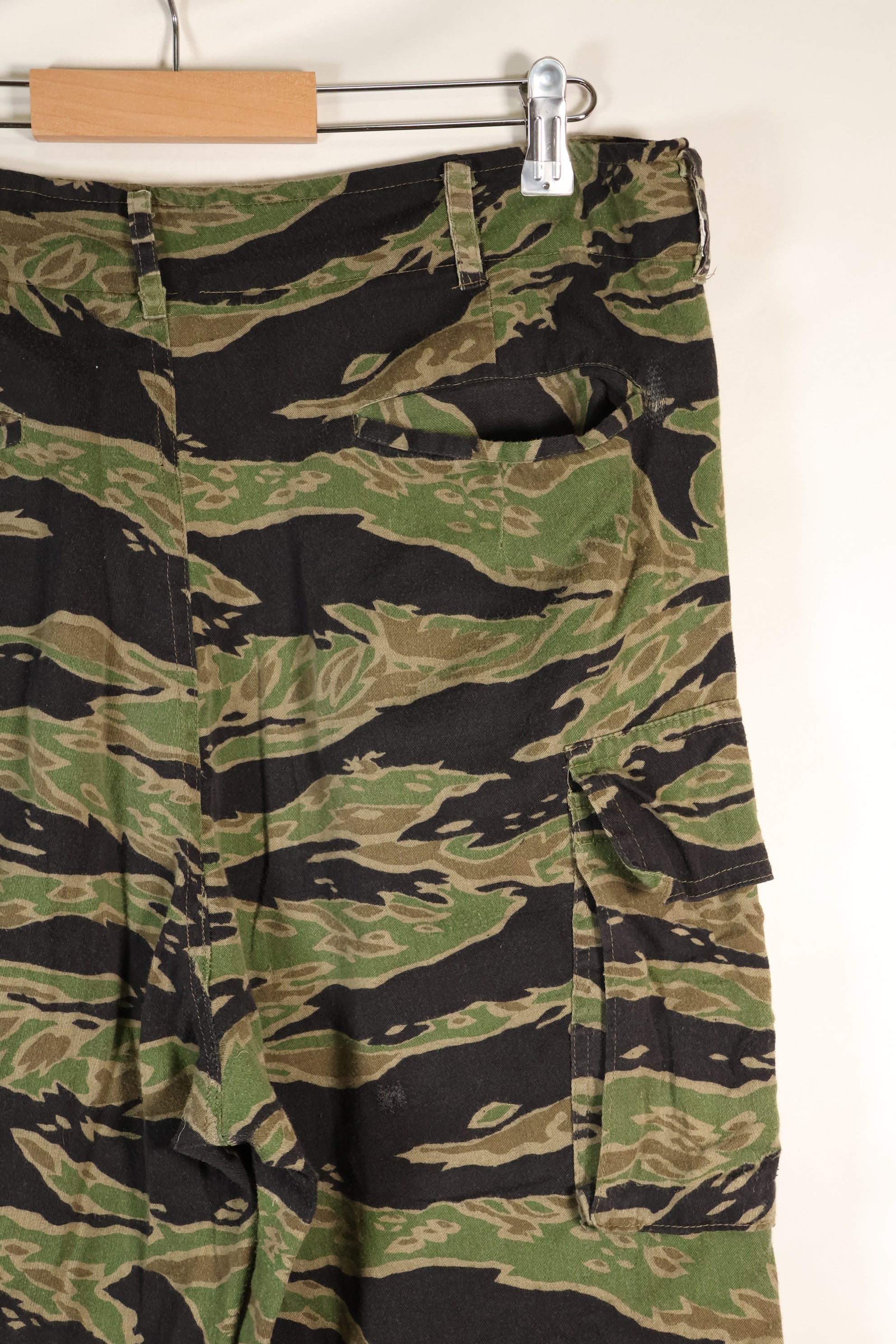 1960年代後半〜70年代　テイラー製　レイトウォー　タイガーストライプ　大きめ　パンツ　中古