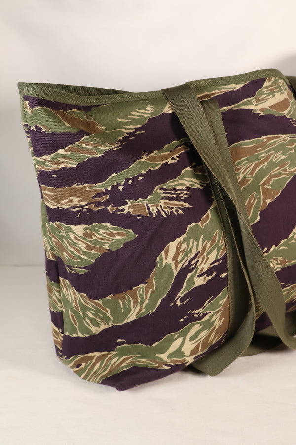 MILITARIA 1911 xSignal Depot コラボ　沖縄タイガー　タイガーストライプトートバッグ　