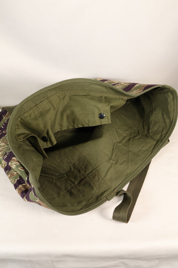 MILITARIA 1911 xSignal Depot コラボ　沖縄タイガー　タイガーストライプトートバッグ　