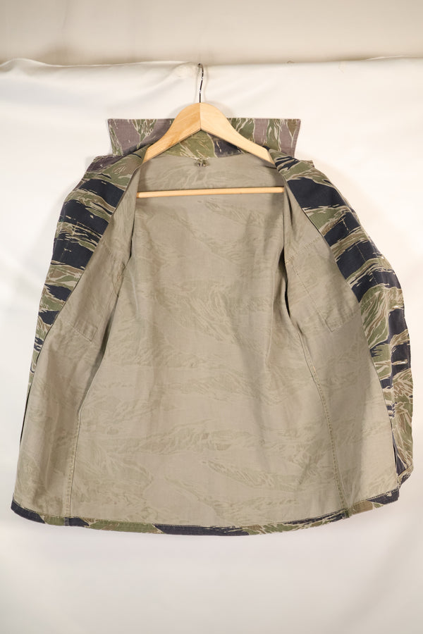 1960年代中頃　日本製　シルバータイガー　Asian Cut シャツ　退色強い　タイガーストライプ　中古品