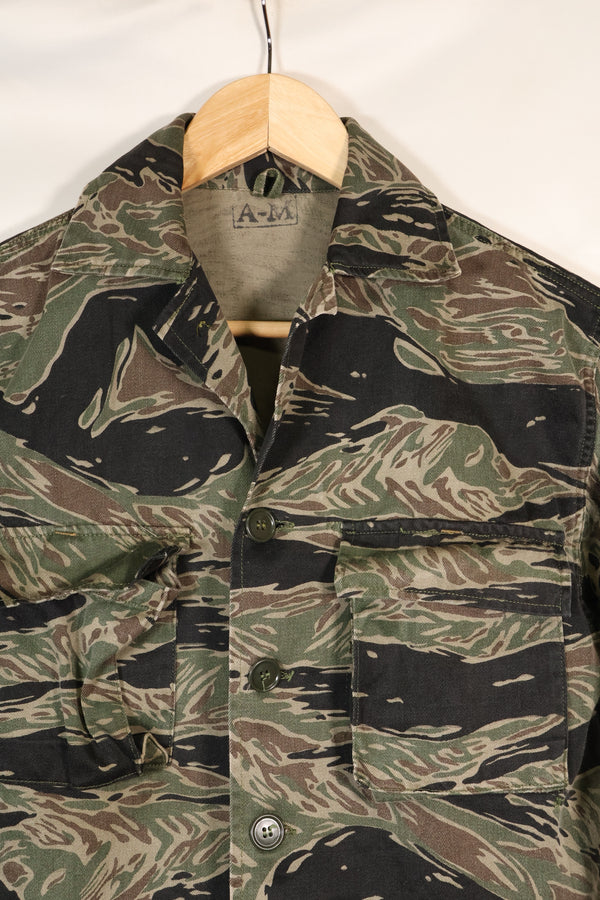 1960年代　日本製　シルバータイガー　Asian Cut シャツ　タイガーストライプ　中古品　カフスなし