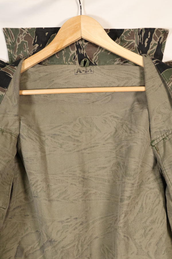 1960年代　日本製　シルバータイガー　Asian Cut シャツ　タイガーストライプ　中古品　カフスなし