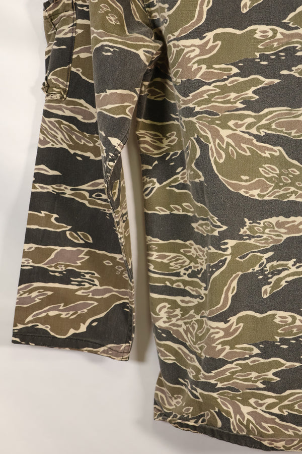 1970年代前半　レイトウォーパターン　タイガーストライプ　ヘビーコットン　シャツ　退色あり　中古品