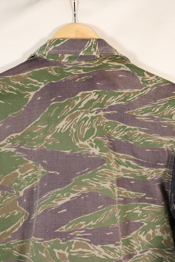 1960年代半　A-L　日本製　シルバータイガー　Asianカット　シャツ　退色あり　中古品