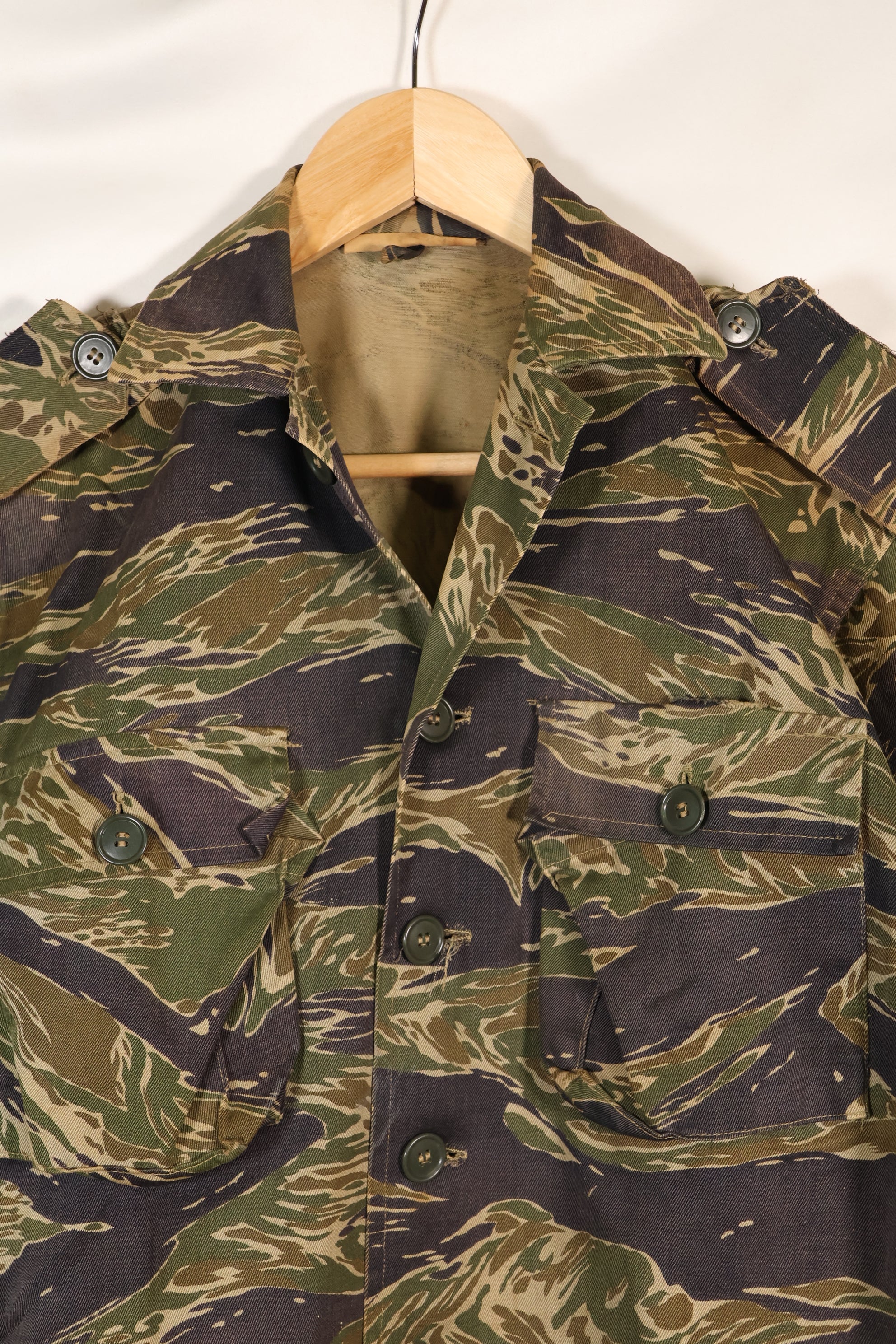 1960年代半　A-M　シルバータイガーシャツ　Asianカット　エポレット改造　中古品