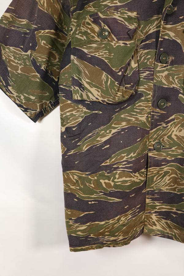 1960年代半　A-M　シルバータイガーシャツ　Asianカット　エポレット改造　中古品