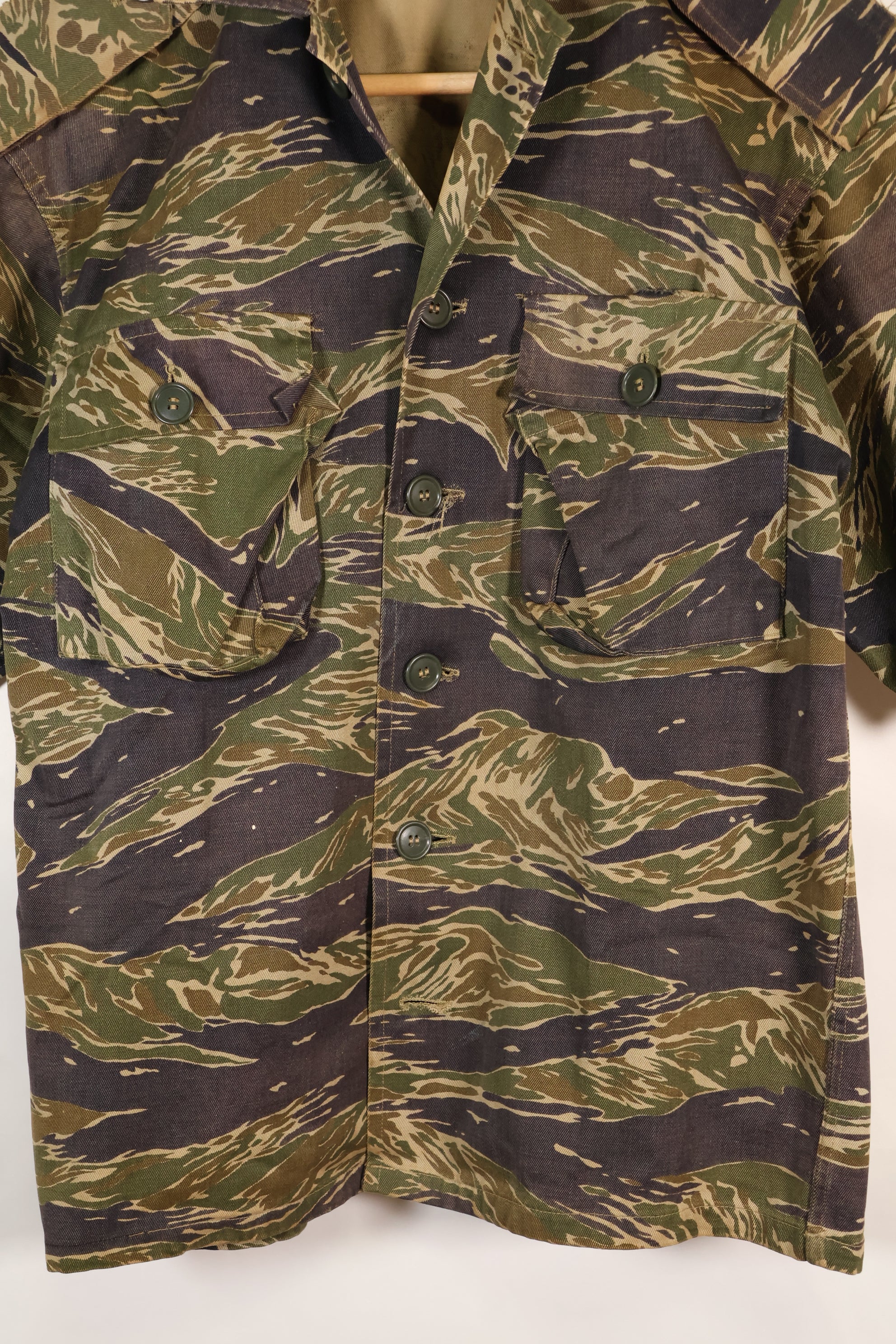 1960年代半　A-M　シルバータイガーシャツ　Asianカット　エポレット改造　中古品