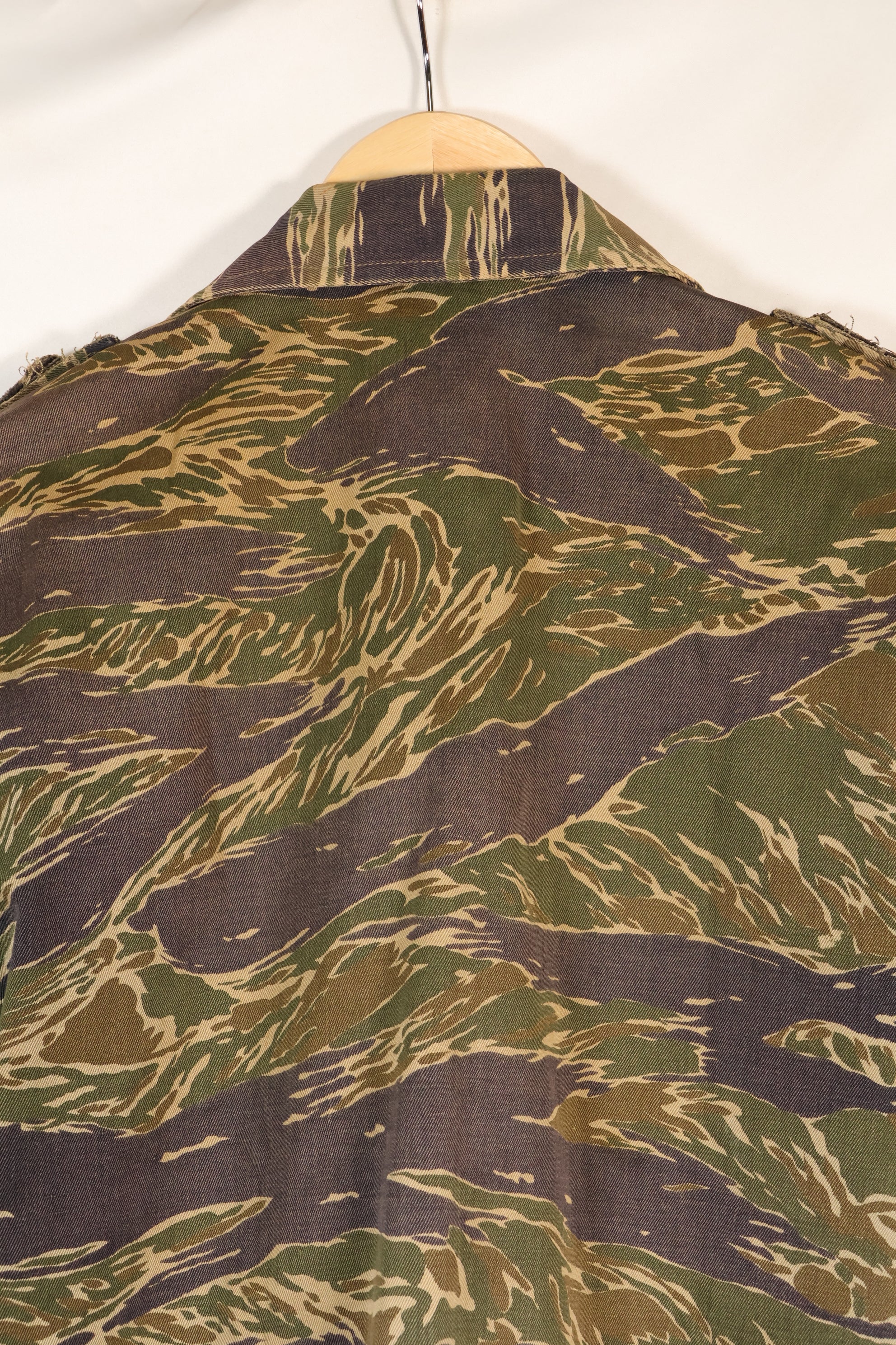 1960年代半　A-M　シルバータイガーシャツ　Asianカット　エポレット改造　中古品