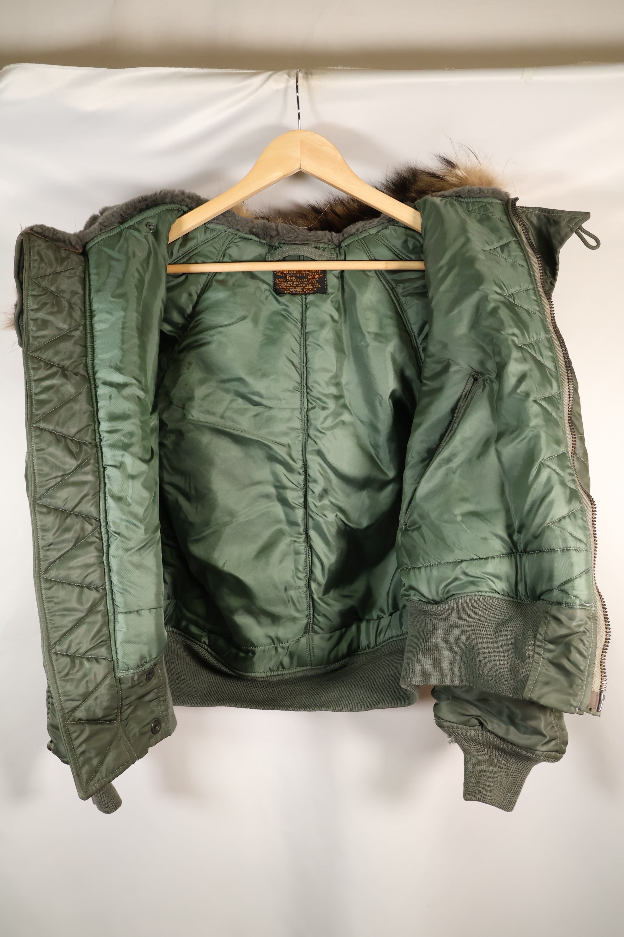1962年契約　MEDIUM　N2-B　フライトクルー　フライトジャケット　ヘビーゾーン　中古品