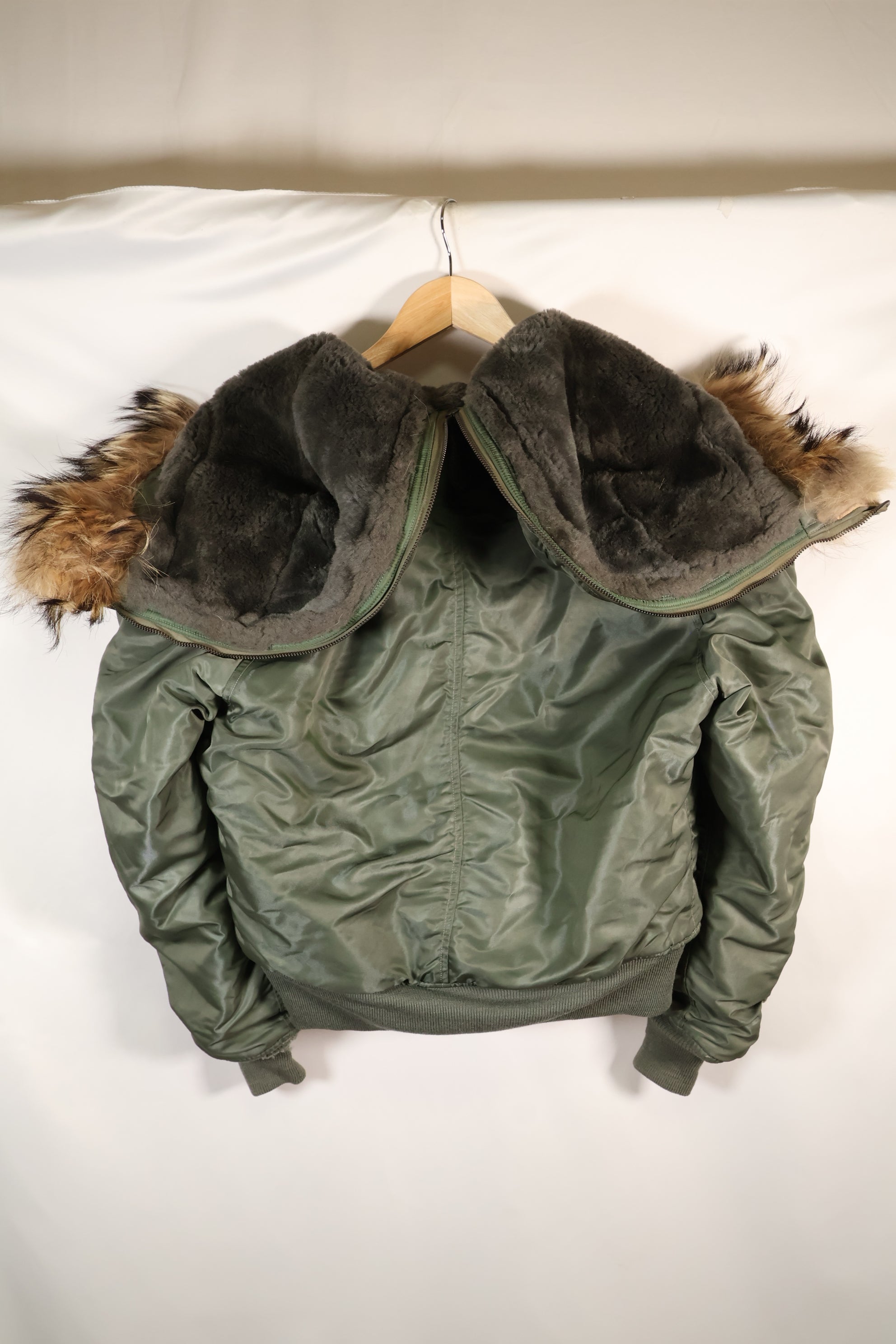 1962年契約　MEDIUM　N2-B　フライトクルー　フライトジャケット　ヘビーゾーン　中古品