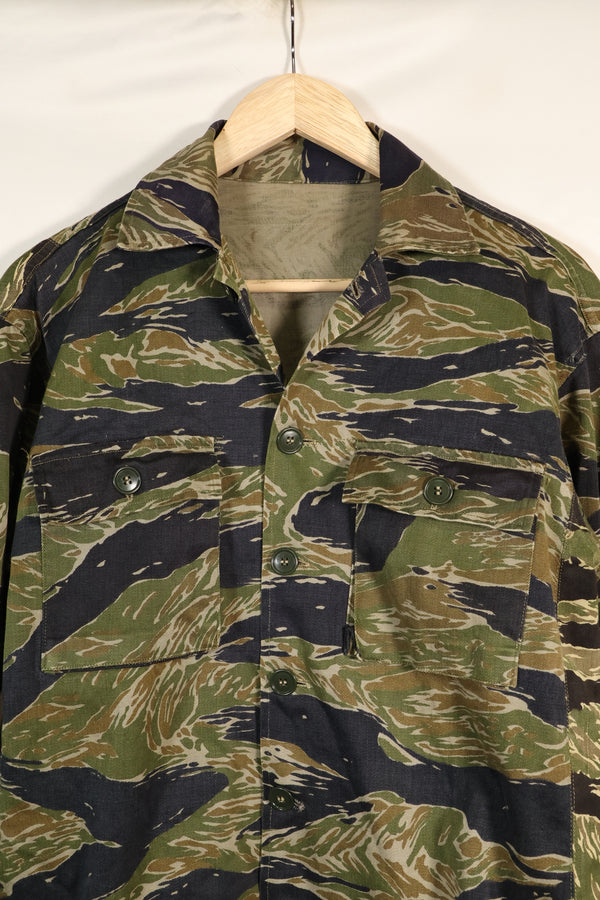 1960年代半　日本製　シルバータイガーシャツ　Asianカット　別生地サイズ改造あり　中古品