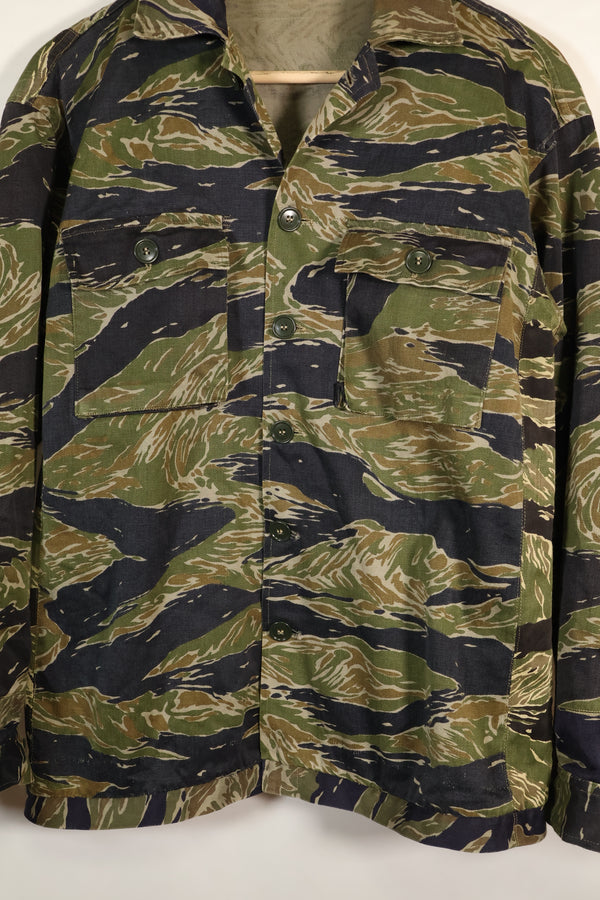 1960年代半　日本製　シルバータイガーシャツ　Asianカット　別生地サイズ改造あり　中古品