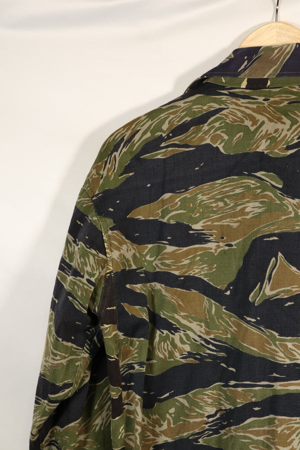 1960年代半　日本製　シルバータイガーシャツ　Asianカット　別生地サイズ改造あり　中古品