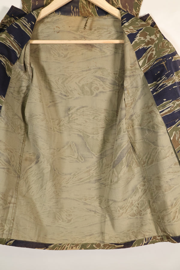 1960年代半　日本製　シルバータイガーシャツ　Asianカット　退色少ない　中古品