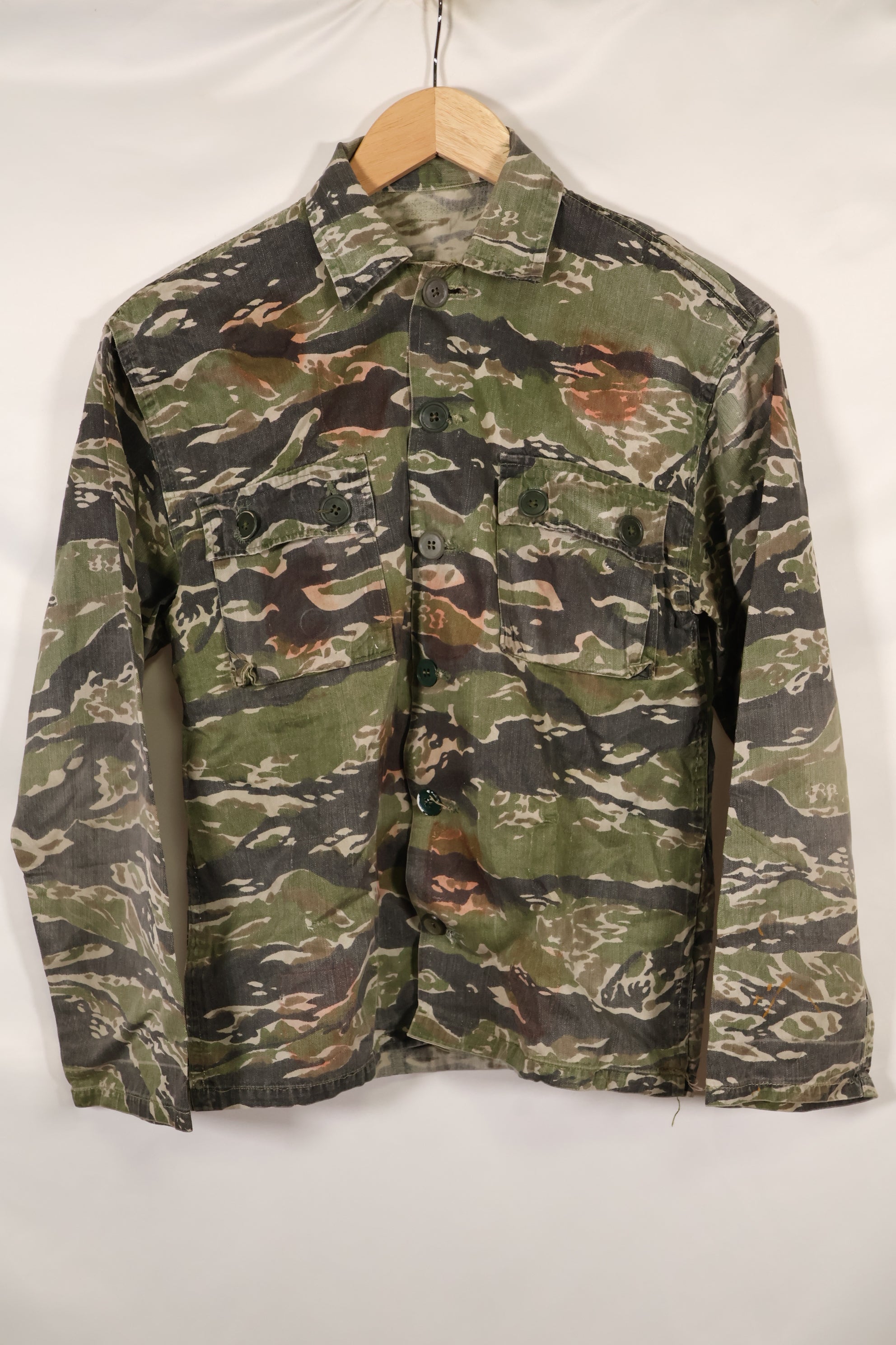 1960年代　タイガーストライプ　シャツ　CIDGパターン　退色あり　汚れあり　中古品