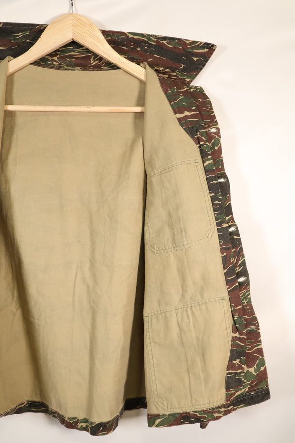 1970年代　シルバータイガー　タイガーストライプ　シャツ　タイタイガー　4つポケット　中古品