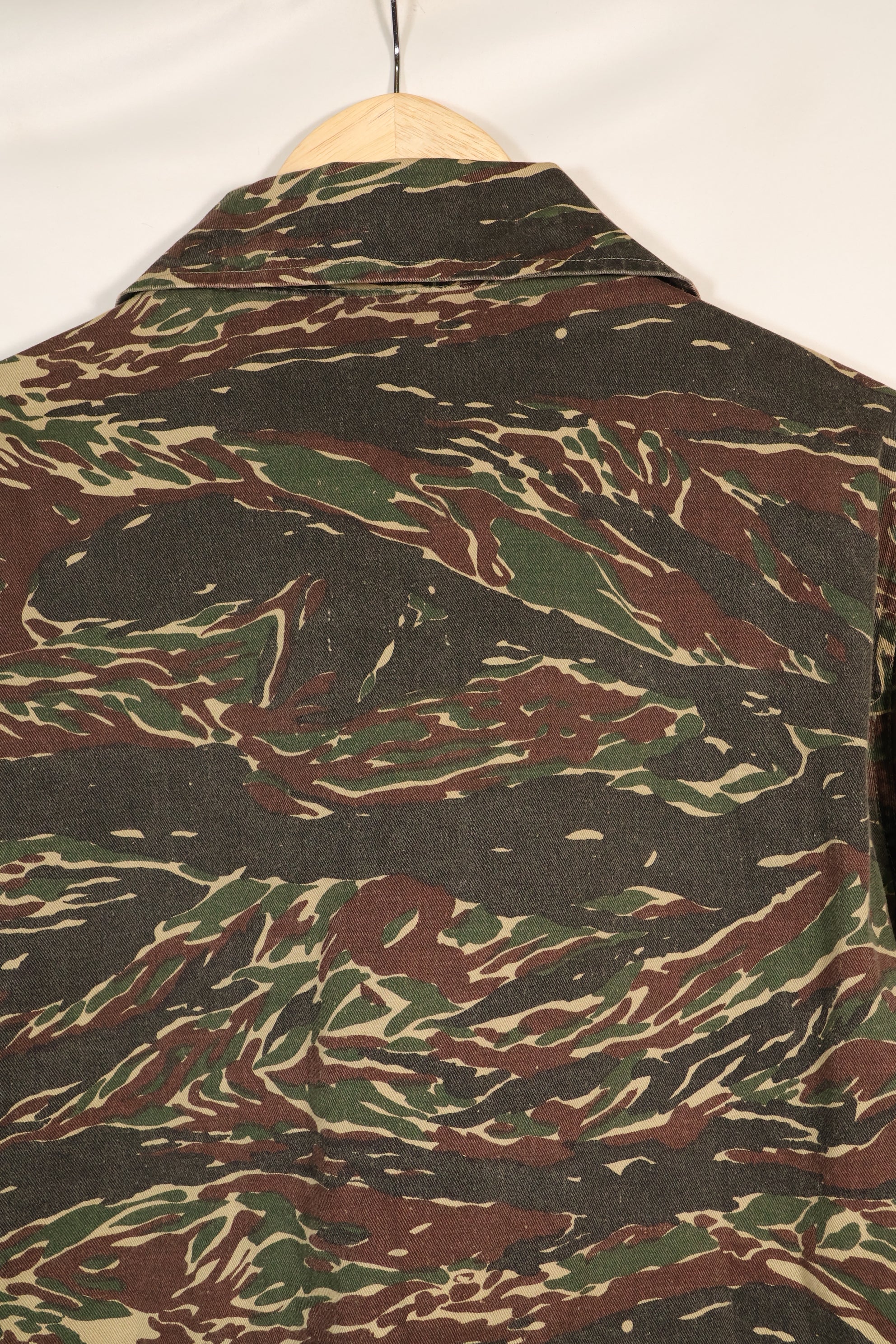 1970年代　シルバータイガー　タイガーストライプ　シャツ　タイタイガー　4つポケット　中古品