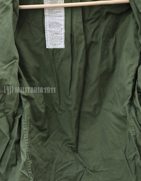 アメリカ軍　M65フィールドジャケット　ウッドランド迷彩　1983年製 B